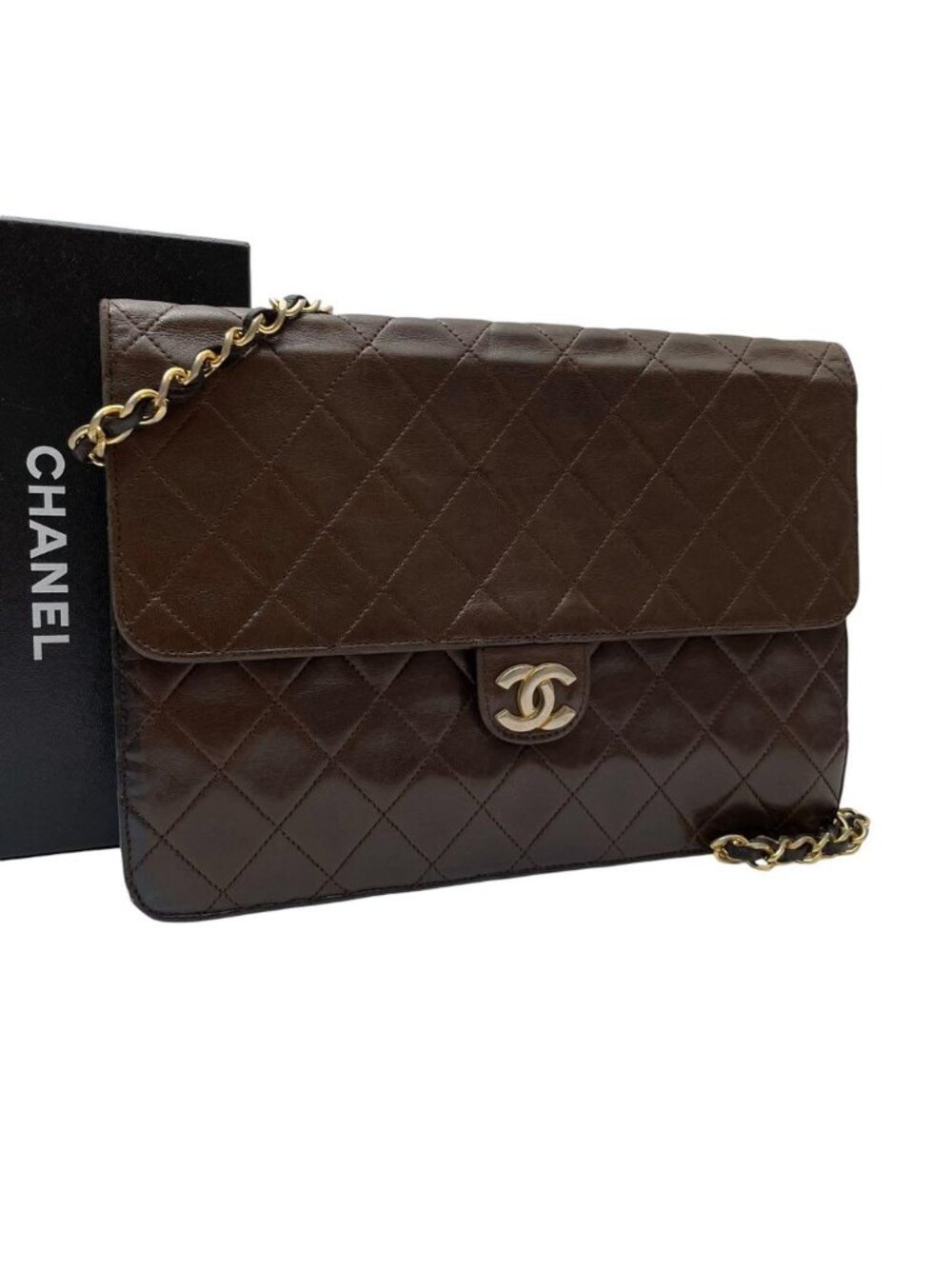 Chanel Quilted Lambskin CC Logo Chain Shoulder Bag